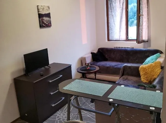 Double Near Lift - Apartman *